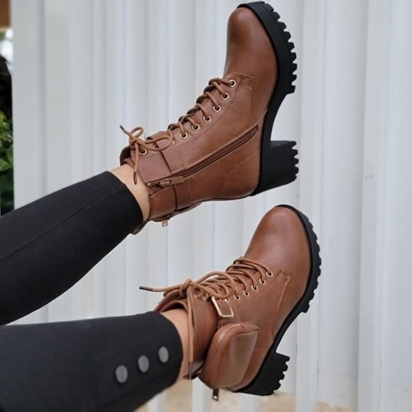 Shoes - Tan Women's Lug Sole Ankle Lace Up Heeled Ankle Boots w Pouch